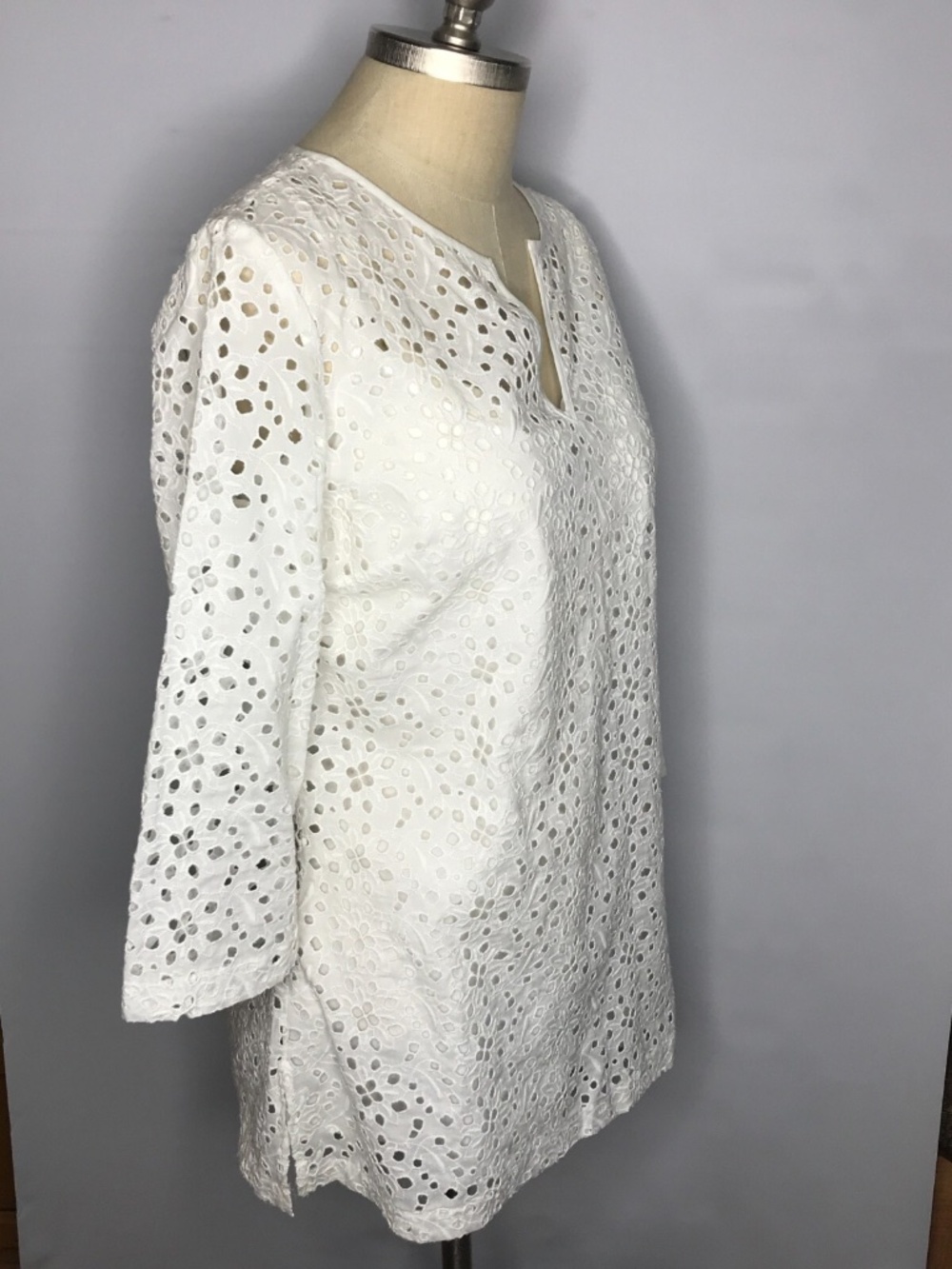 Talbots White Eyelet Split-Neck Tunic 100% cotton